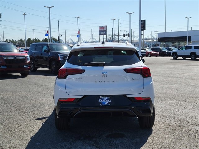 2025 Buick Encore GX Sport Touring photo 5