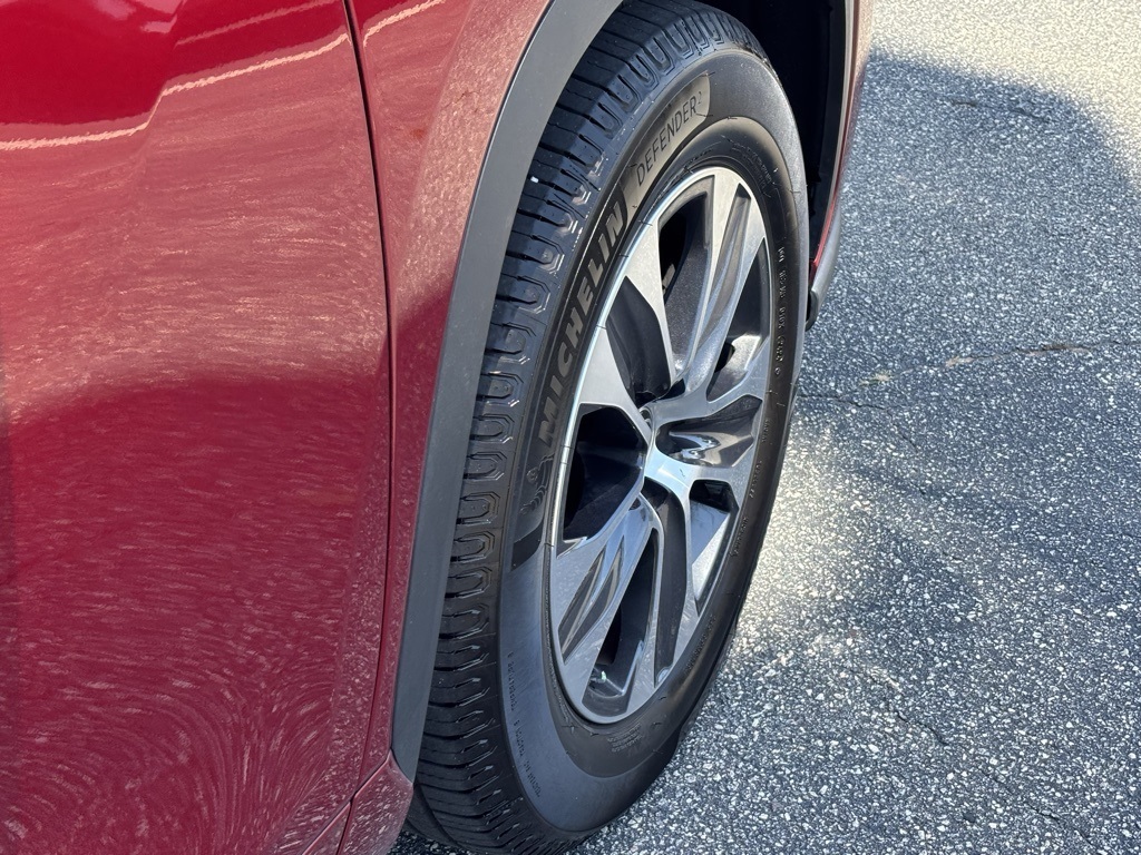 2023 Toyota Highlander XLE photo 30
