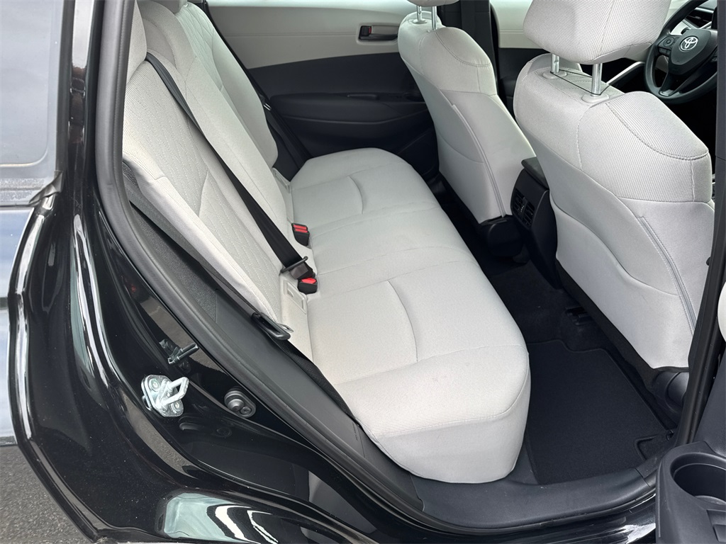 2024 Toyota Corolla Cross L photo 14