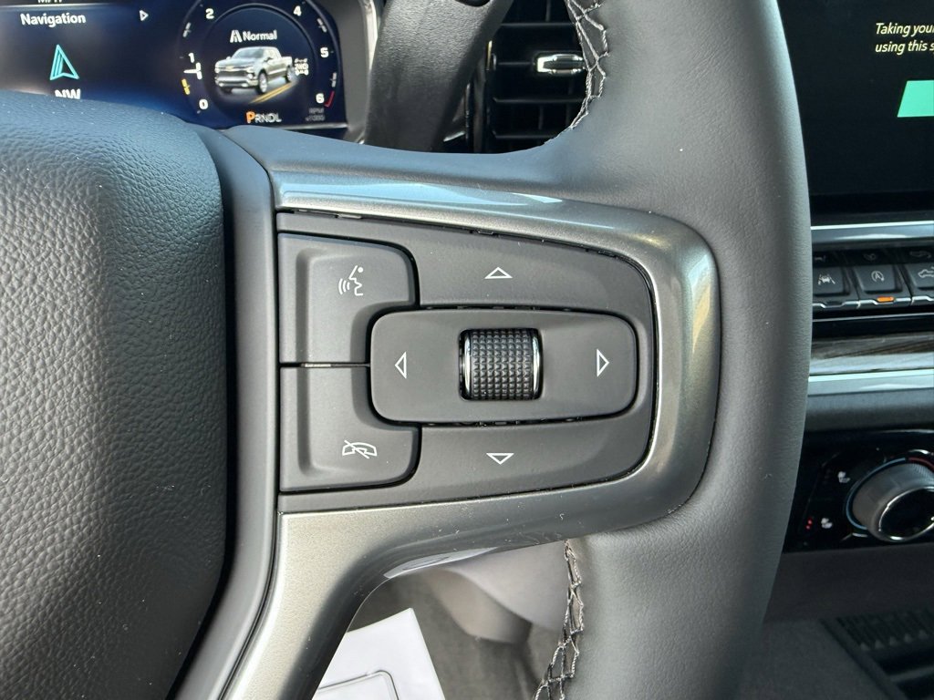 2025 Chevrolet Silverado 1500 LT photo 4