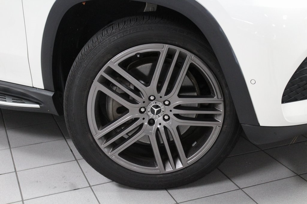 2022 Mercedes Benz GLS 450 4MATIC photo 3
