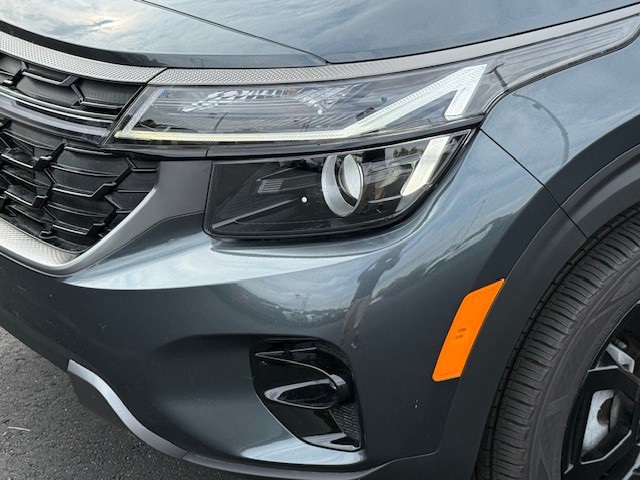2024 Kia Seltos X-Line photo 8