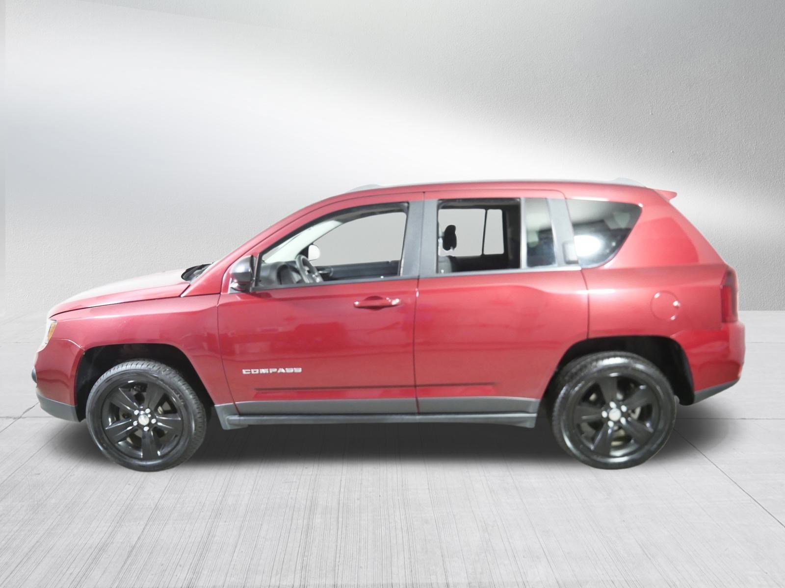 2016 Jeep Compass Sport photo 4