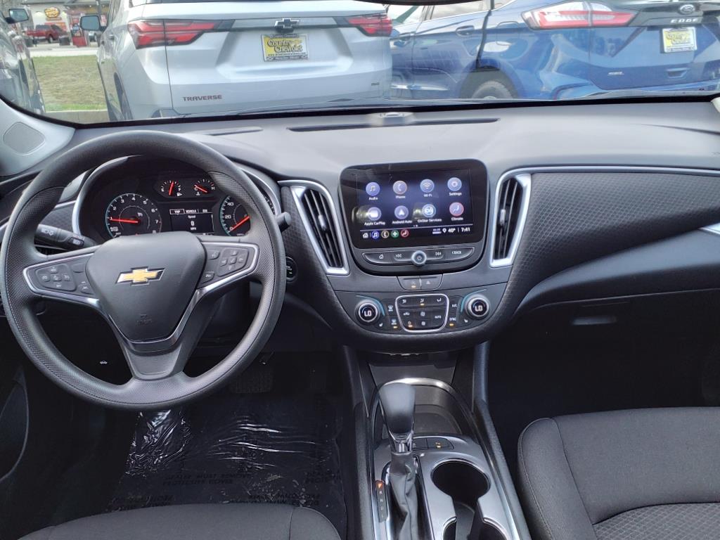 2024 Chevrolet Malibu 1LT photo 16