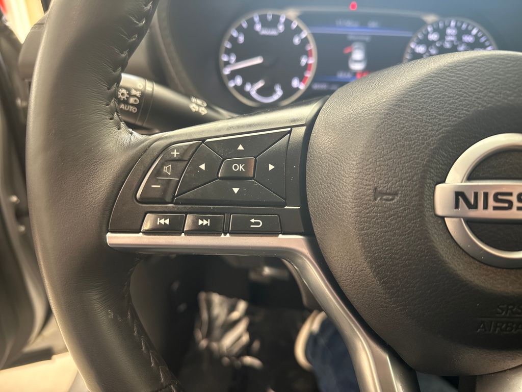 2021 Nissan Sentra SV photo 18