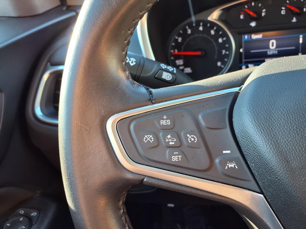 2022 Chevrolet Equinox LT photo 3