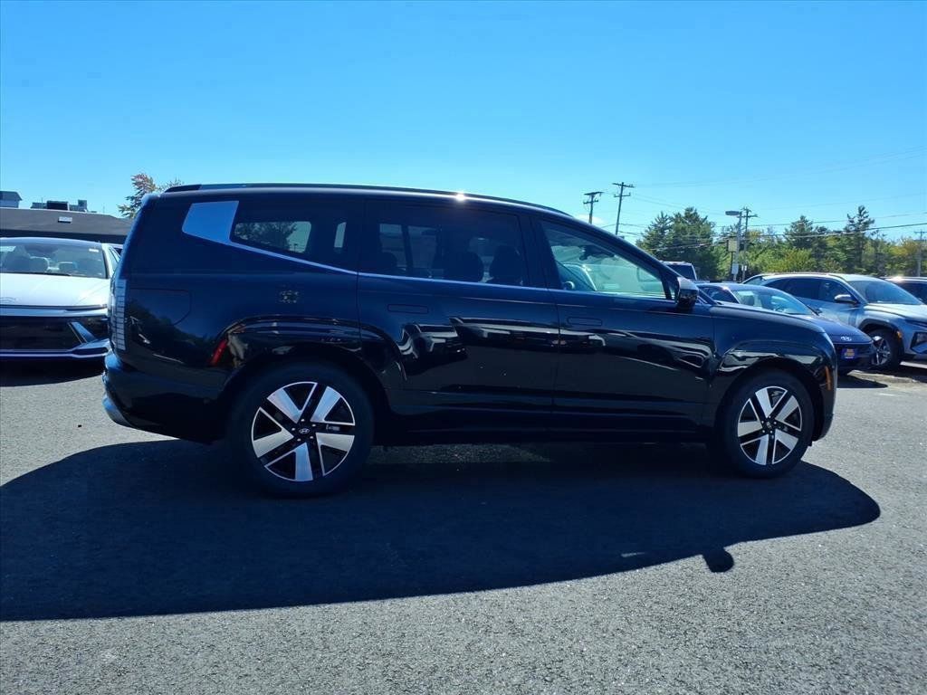 2026 Hyundai Ioniq SEL photo 4