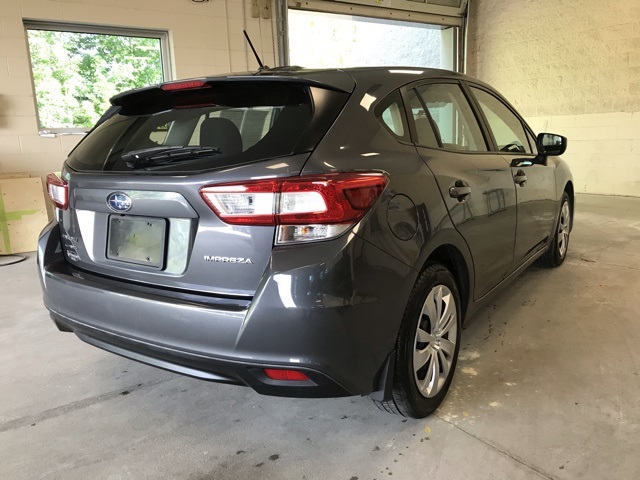 2019 Subaru Impreza 2.0i photo 3