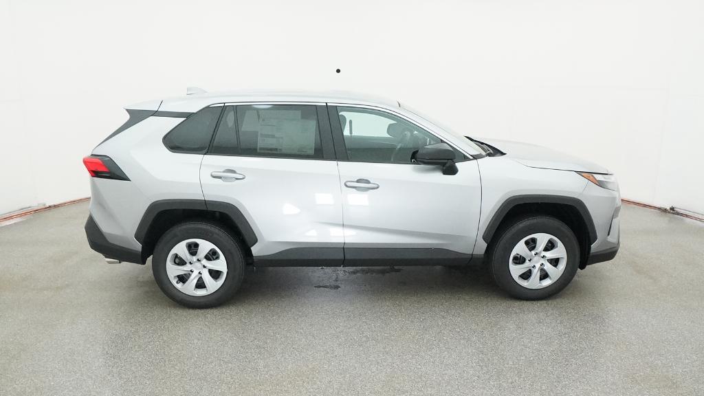 2025 Toyota RAV4 LE photo 25