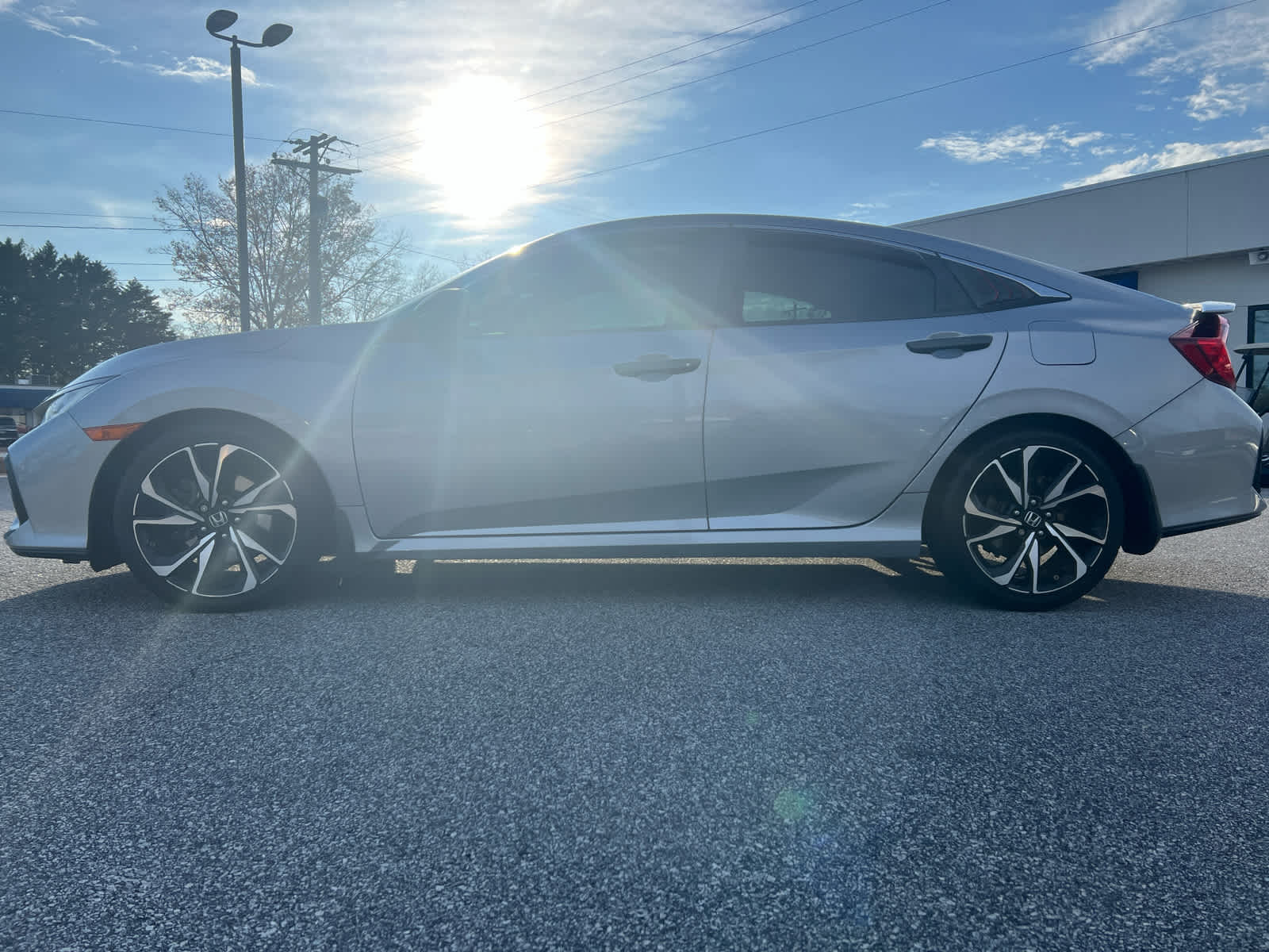 2018 Honda Civic Si photo 2