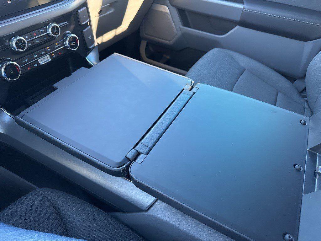 2025 Ford F-150 XLT photo 38