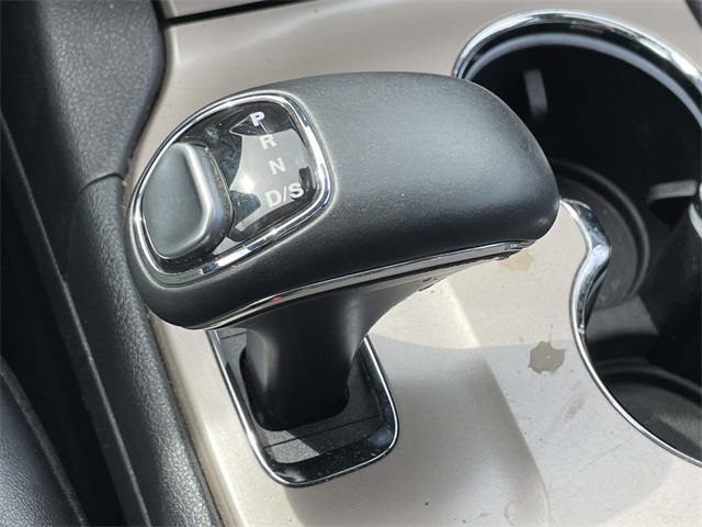 2015 Jeep Grand Cherokee Limited photo 25