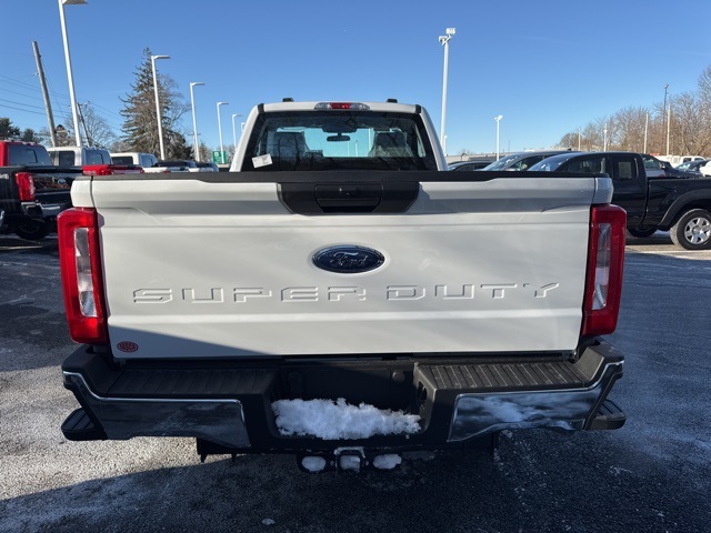 2025 Ford F-250 XL photo 4