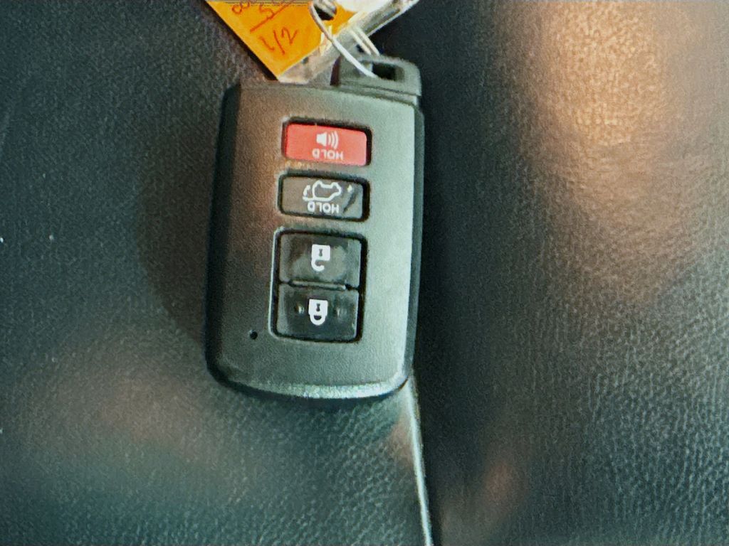 2015 Toyota Highlander Base Hybrid photo 33