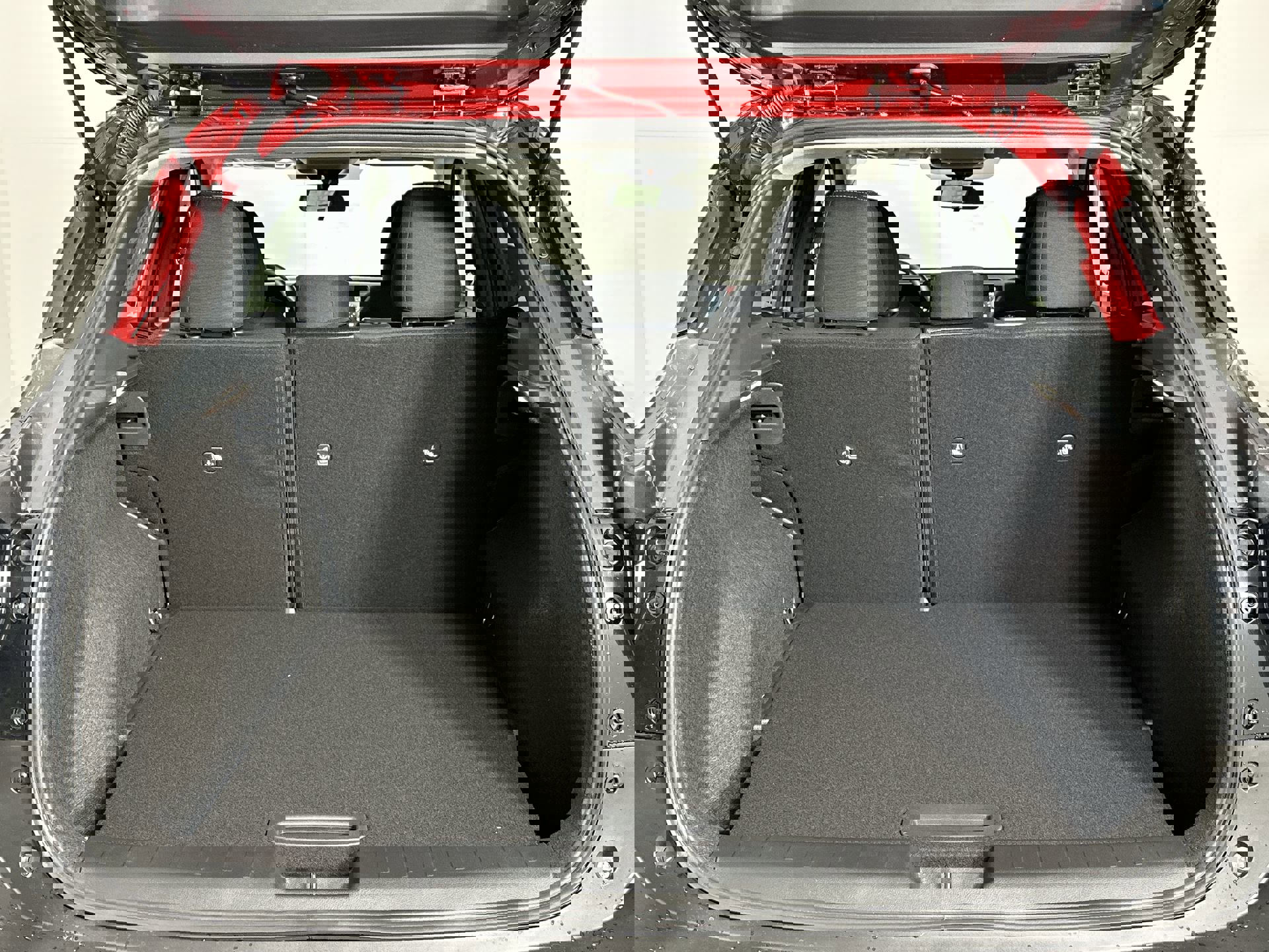 2025 Nissan Kicks SV photo 21