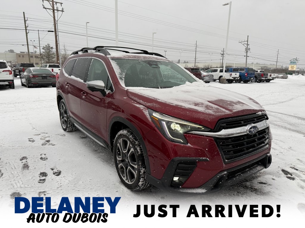 2023 Subaru Ascent Limited's photo