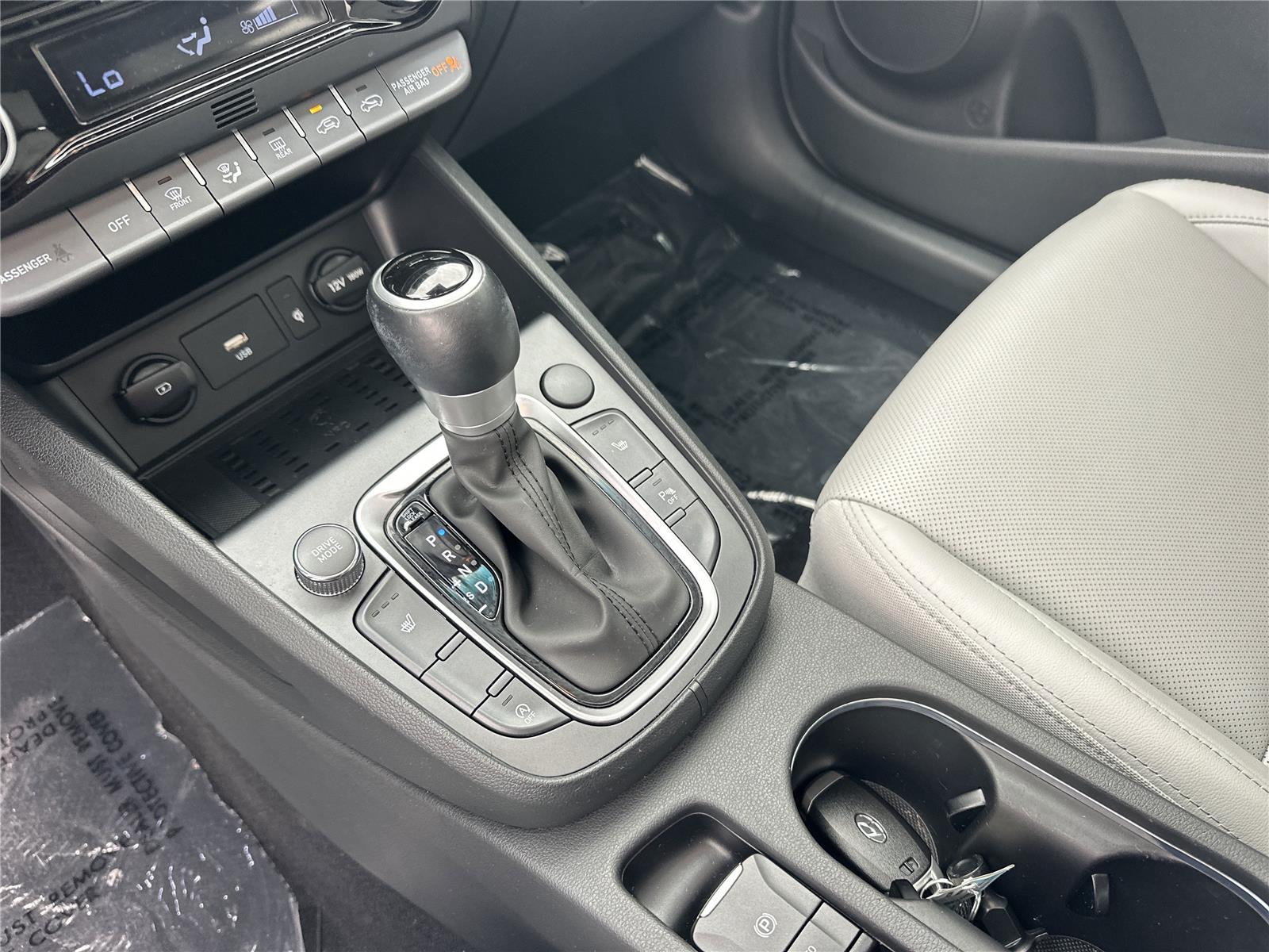 2023 Hyundai Kona Limited photo 14