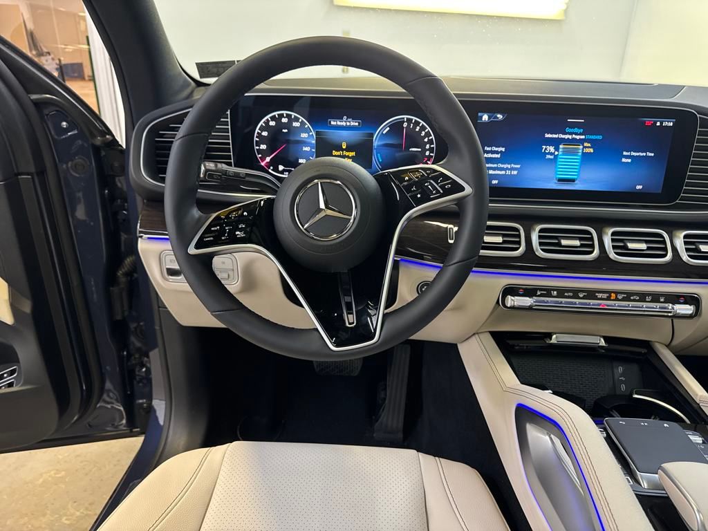 2025 Mercedes Benz GLE 450e 4MATIC photo 11