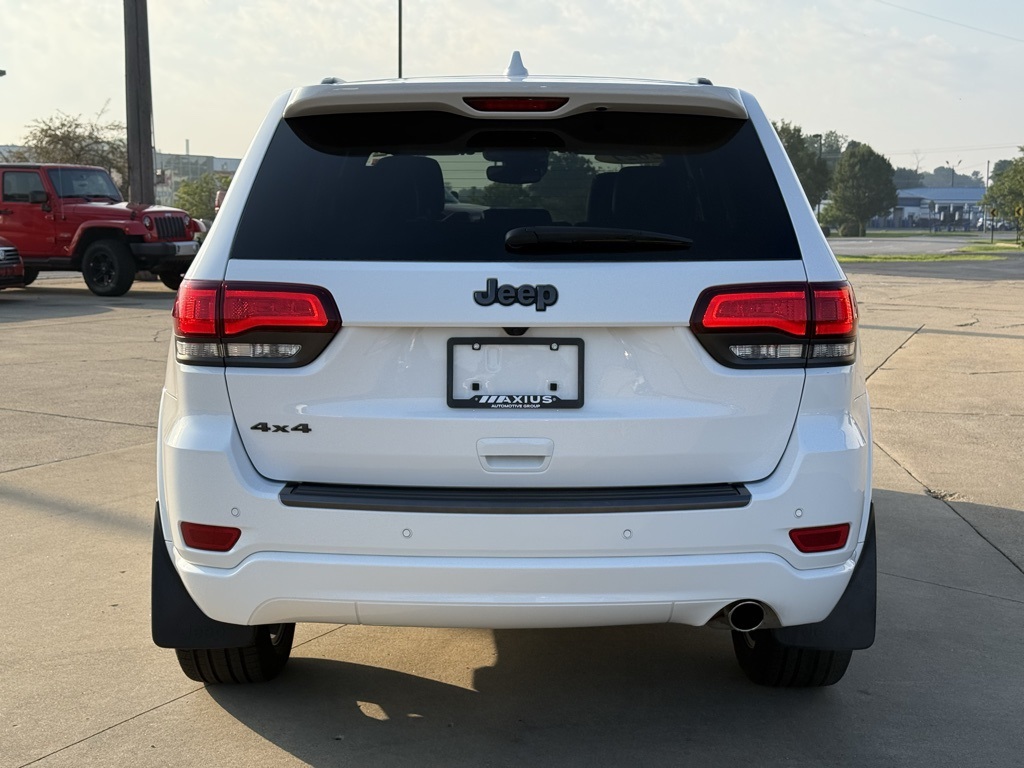 2021 Jeep Grand Cherokee Anniversary Edition photo 6