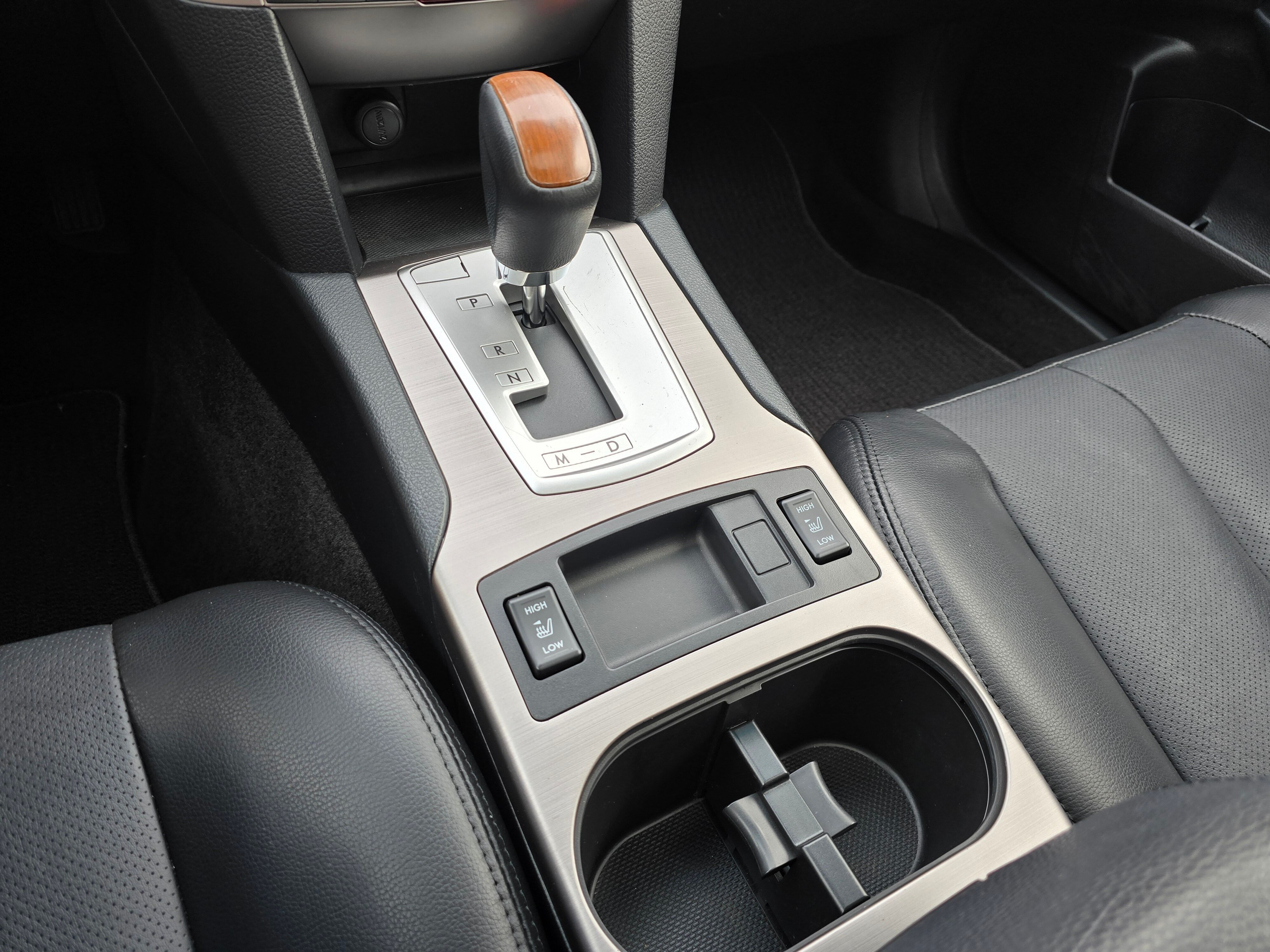 2013 Subaru Outback 3.6R Limited photo 11