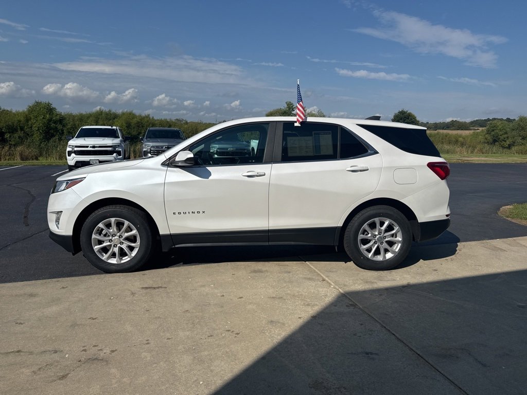 2021 Chevrolet Equinox LT photo 3