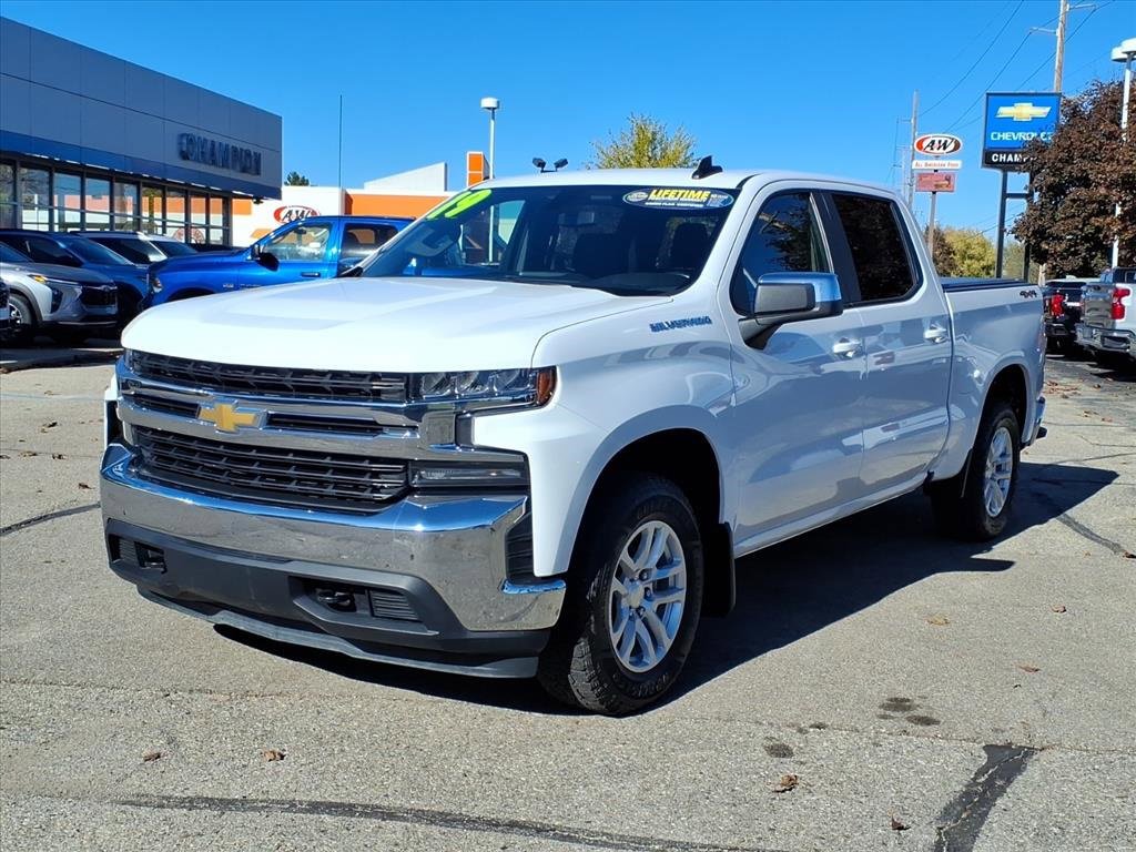 2019 Chevrolet Silverado 1500 LT photo 3
