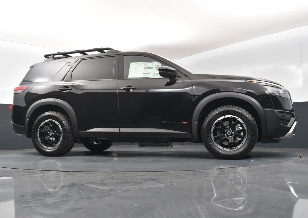 2025 Nissan Pathfinder Rock Creek photo 36