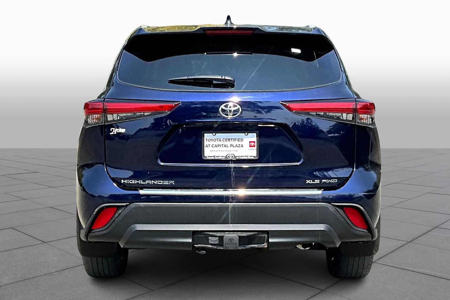 2022 Toyota Highlander XLE photo 4