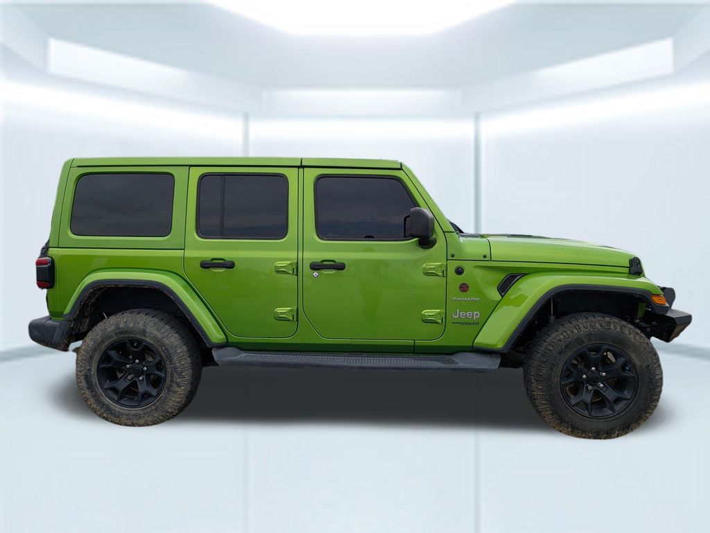 2018 Jeep Wrangler Unlimited Sahara photo 4