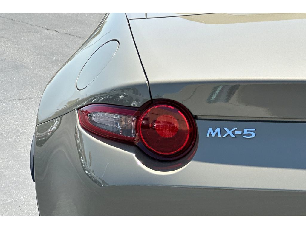 2023 Mazda MX-5 Miata Miata Grand Touring photo 37