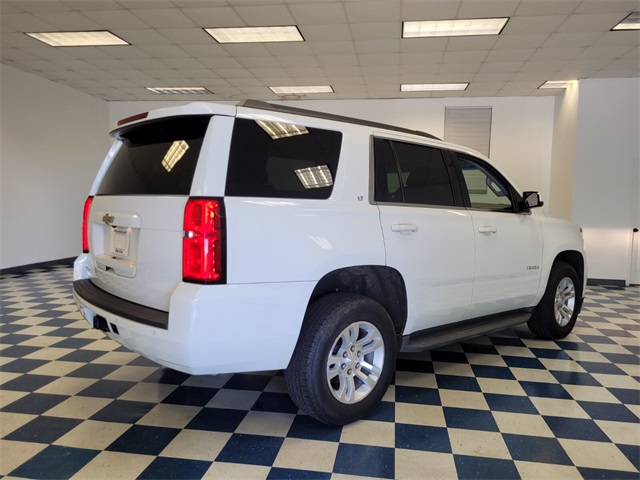 2017 Chevrolet Tahoe LT photo 10