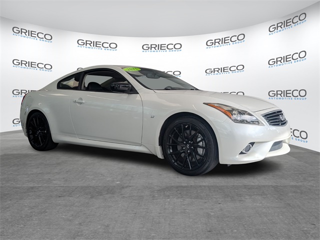 2015 INFINITI Q60 Coupe S's photo