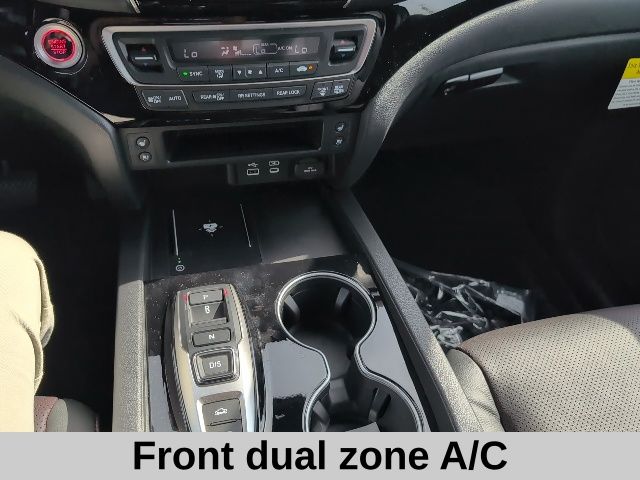 2025 Honda Ridgeline Black Edition photo 2