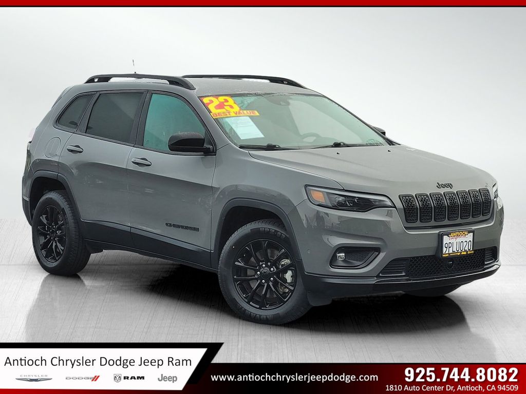 2023 Jeep Cherokee Altitude Lux
