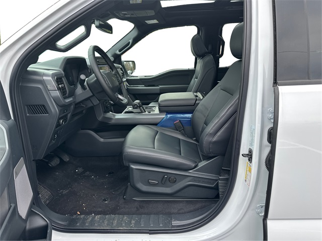 2025 Ford F-150 XLT photo 9