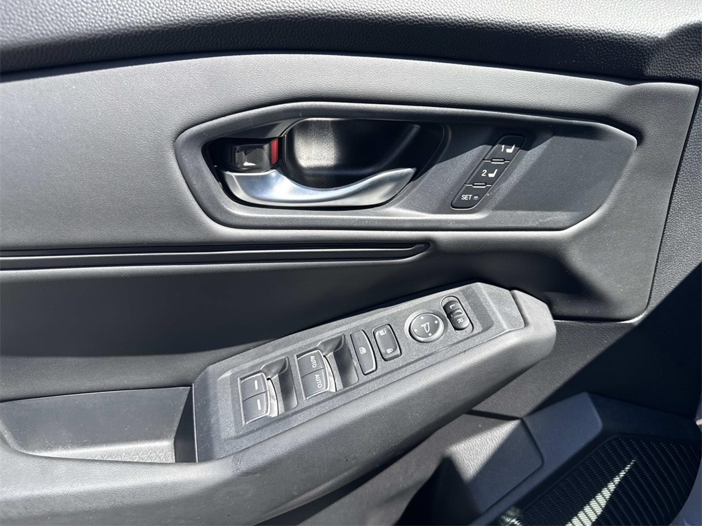 2023 Honda Accord Hybrid EX-L photo 18