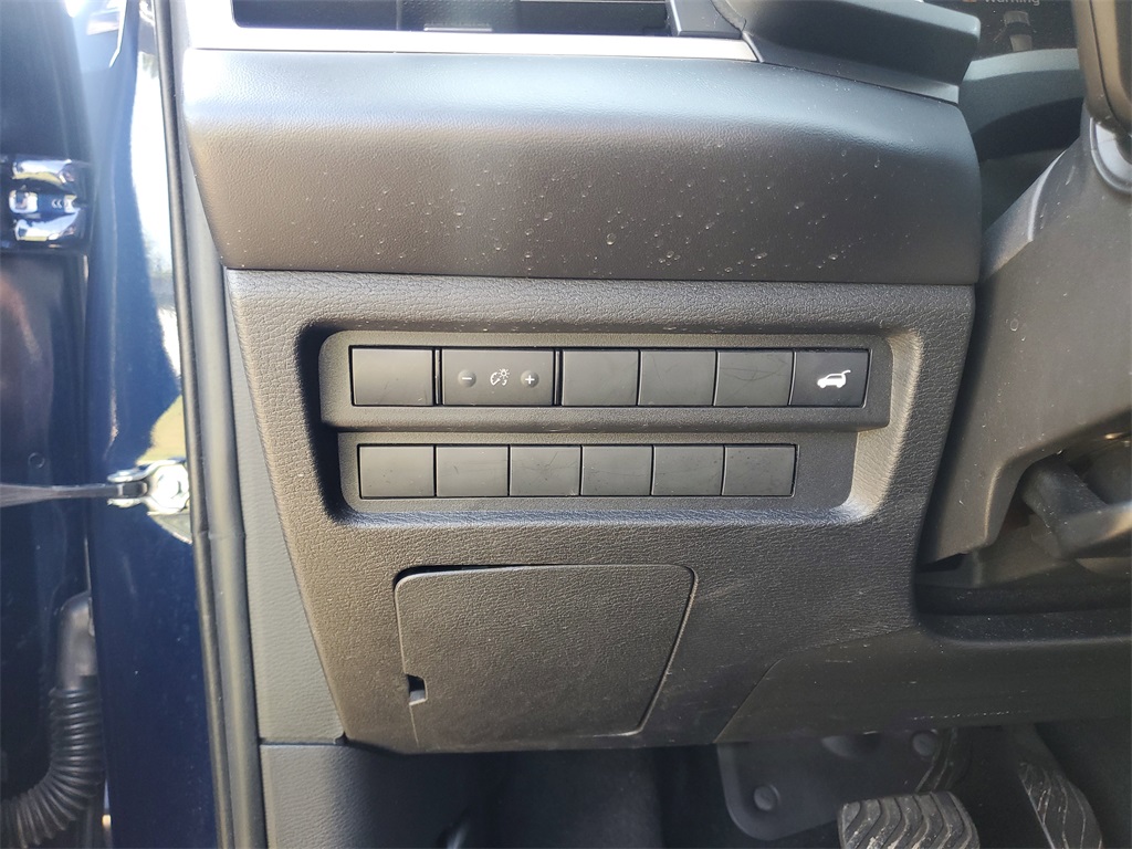 2024 Mitsubishi Outlander SE photo 16