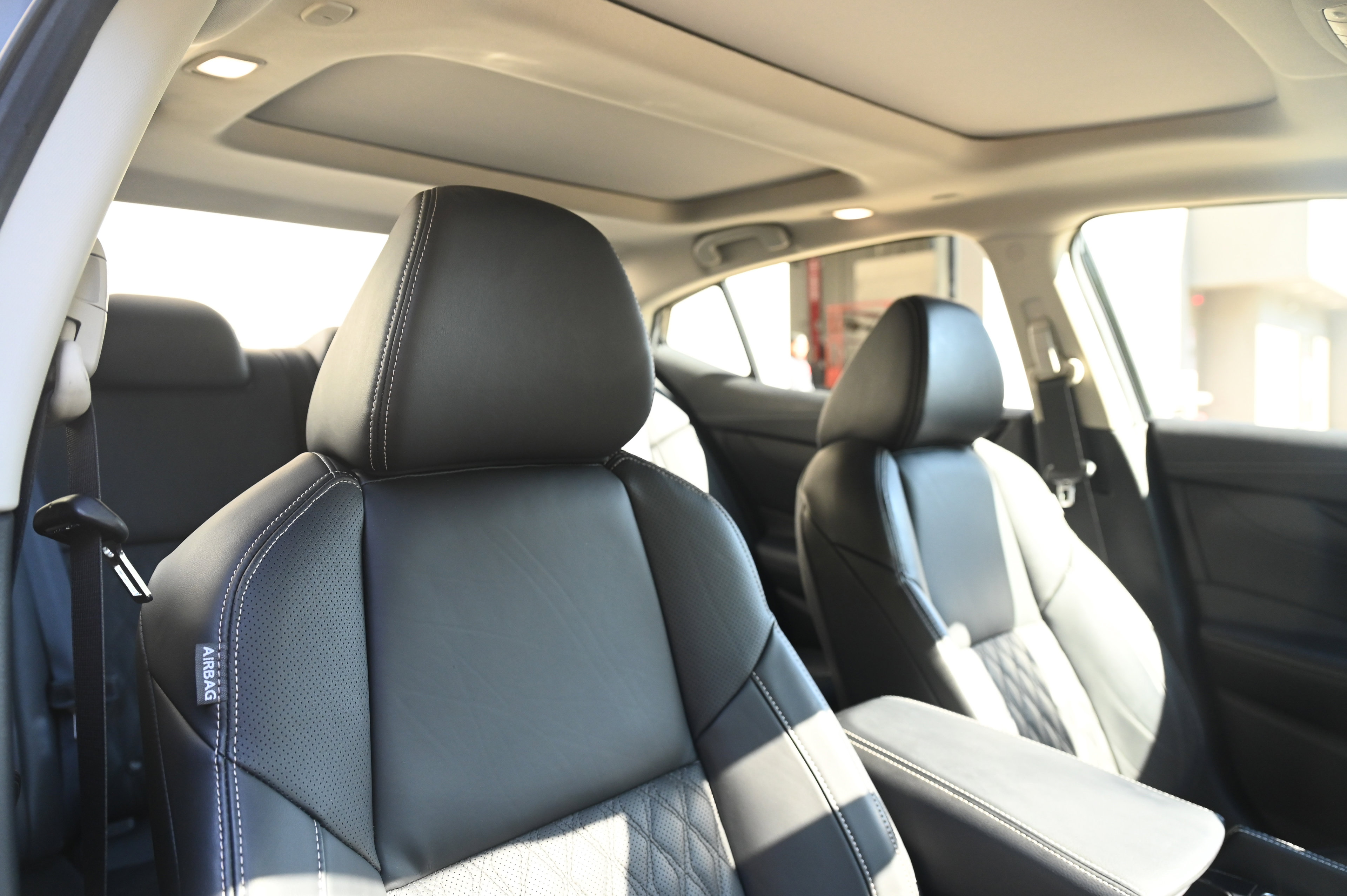 2023 Nissan Maxima Platinum photo 27