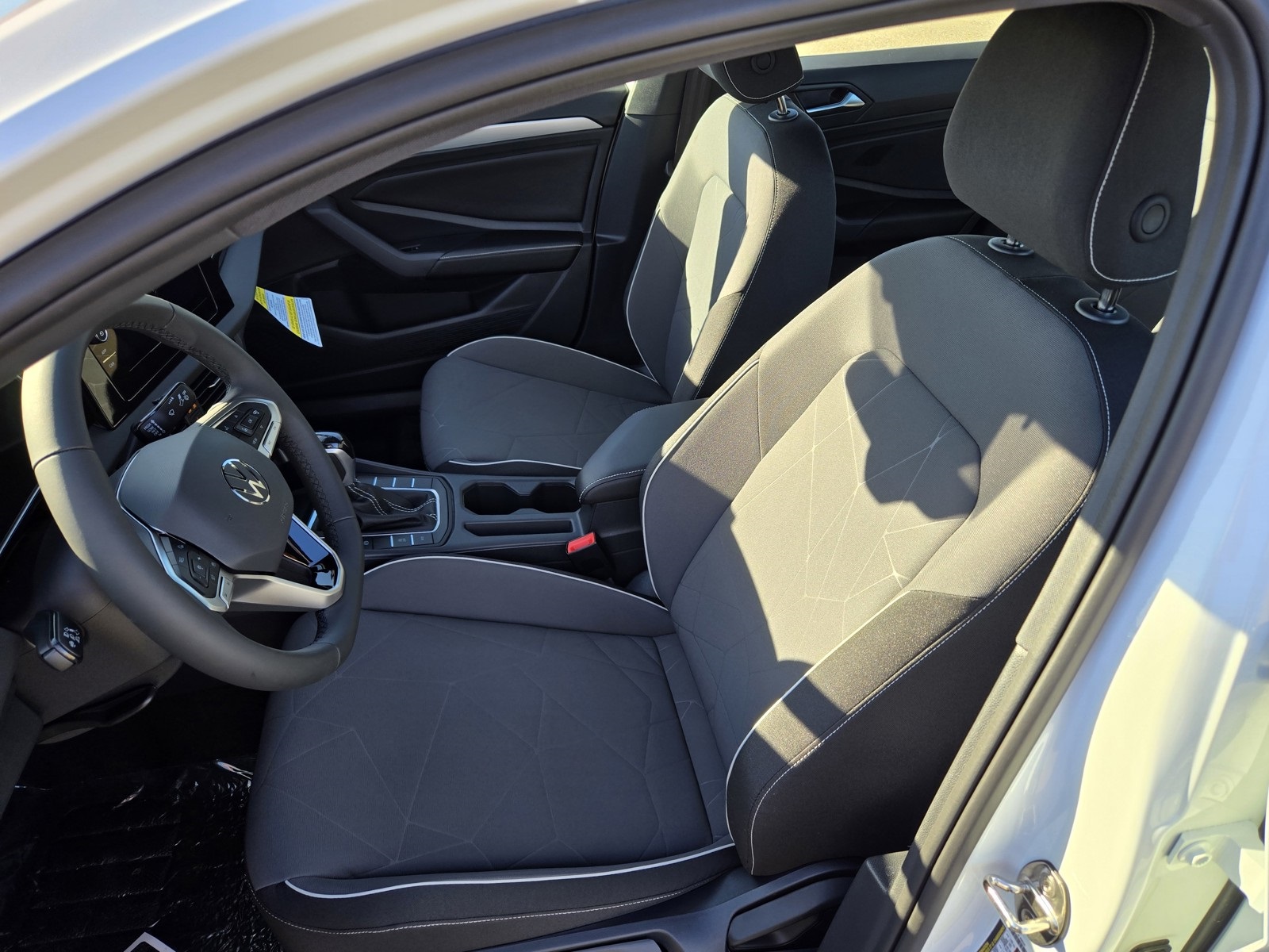 2026 Volkswagen Jetta 1.5T Sport photo 10