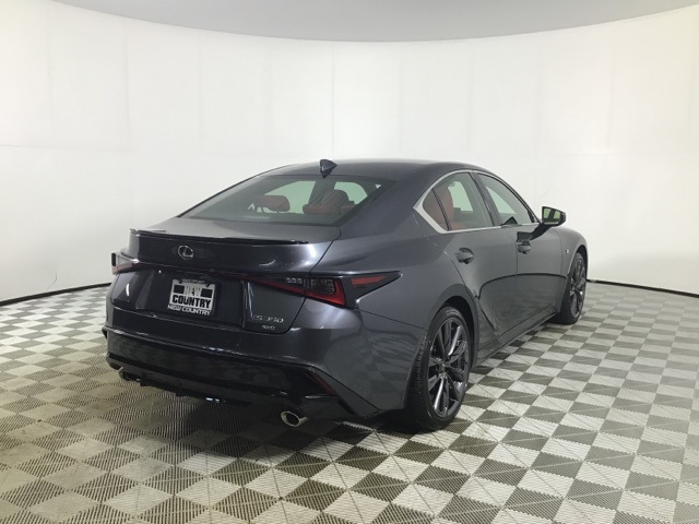 2023 Lexus IS 350 F SPORT photo 7