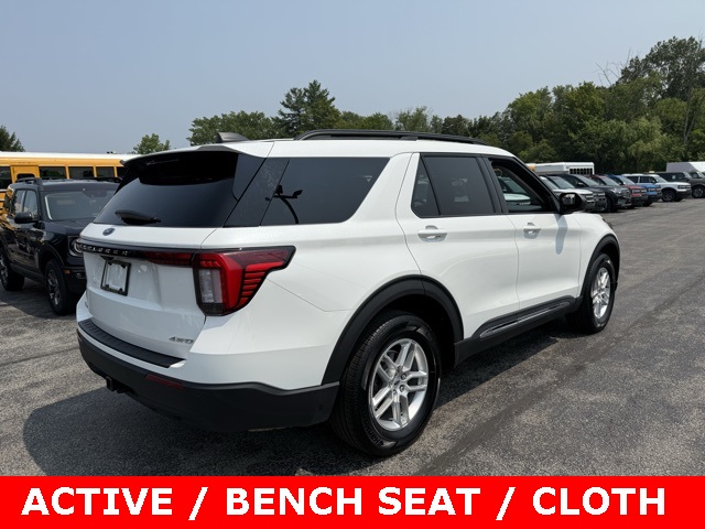 2025 Ford Explorer photo 6
