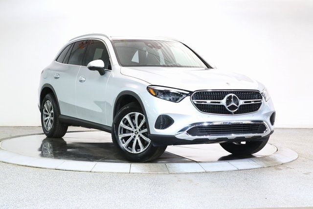 2024 Mercedes Benz GLC 4MATIC 300 photo 2