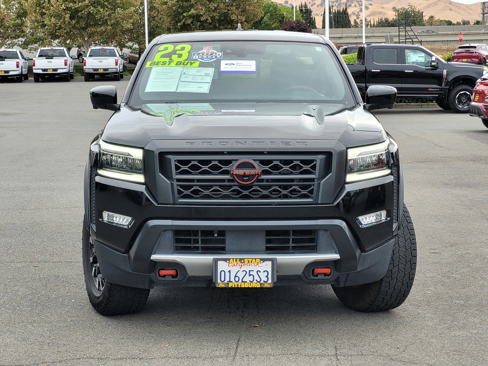 2023 Nissan Frontier PRO-X photo 2