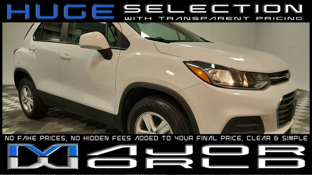 2022 Chevrolet Trax LS's photo