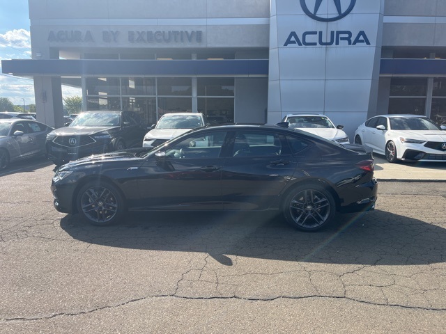 2024 Acura TLX SH-AWD A-Spec photo 3