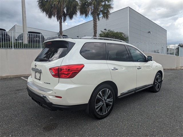 Used 2017 Nissan Pathfinder Platinum with VIN 5N1DR2MNXHC905053 for sale in Ocala, FL
