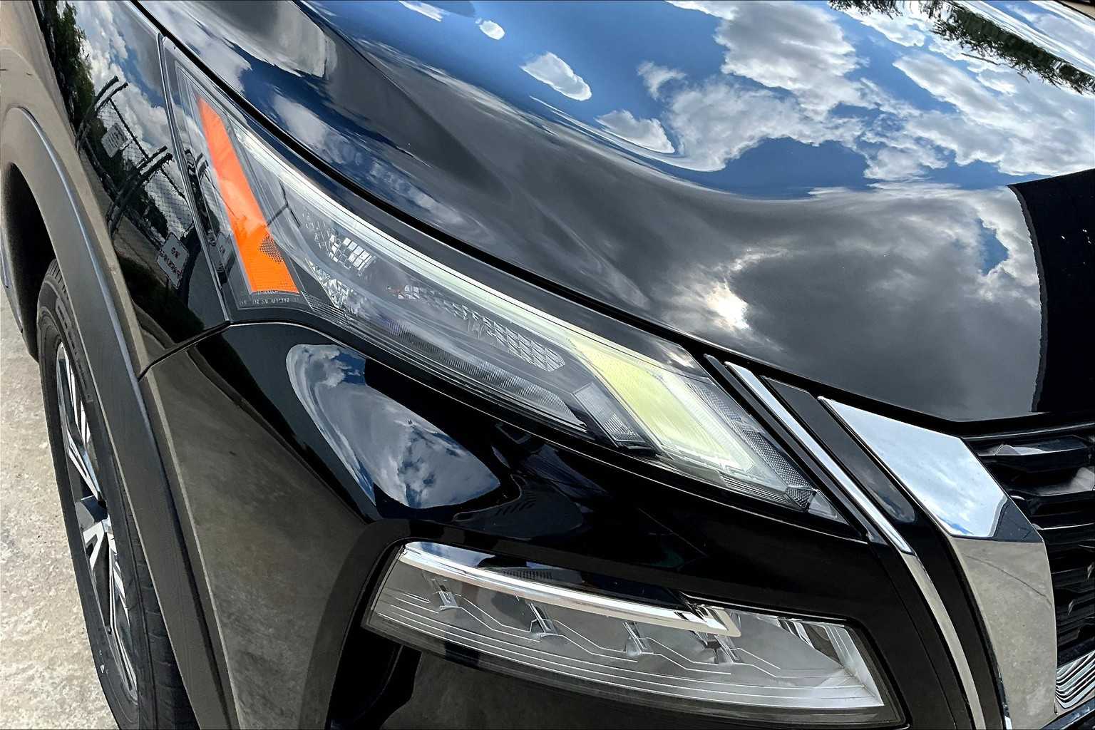2023 Nissan Rogue SV photo 25