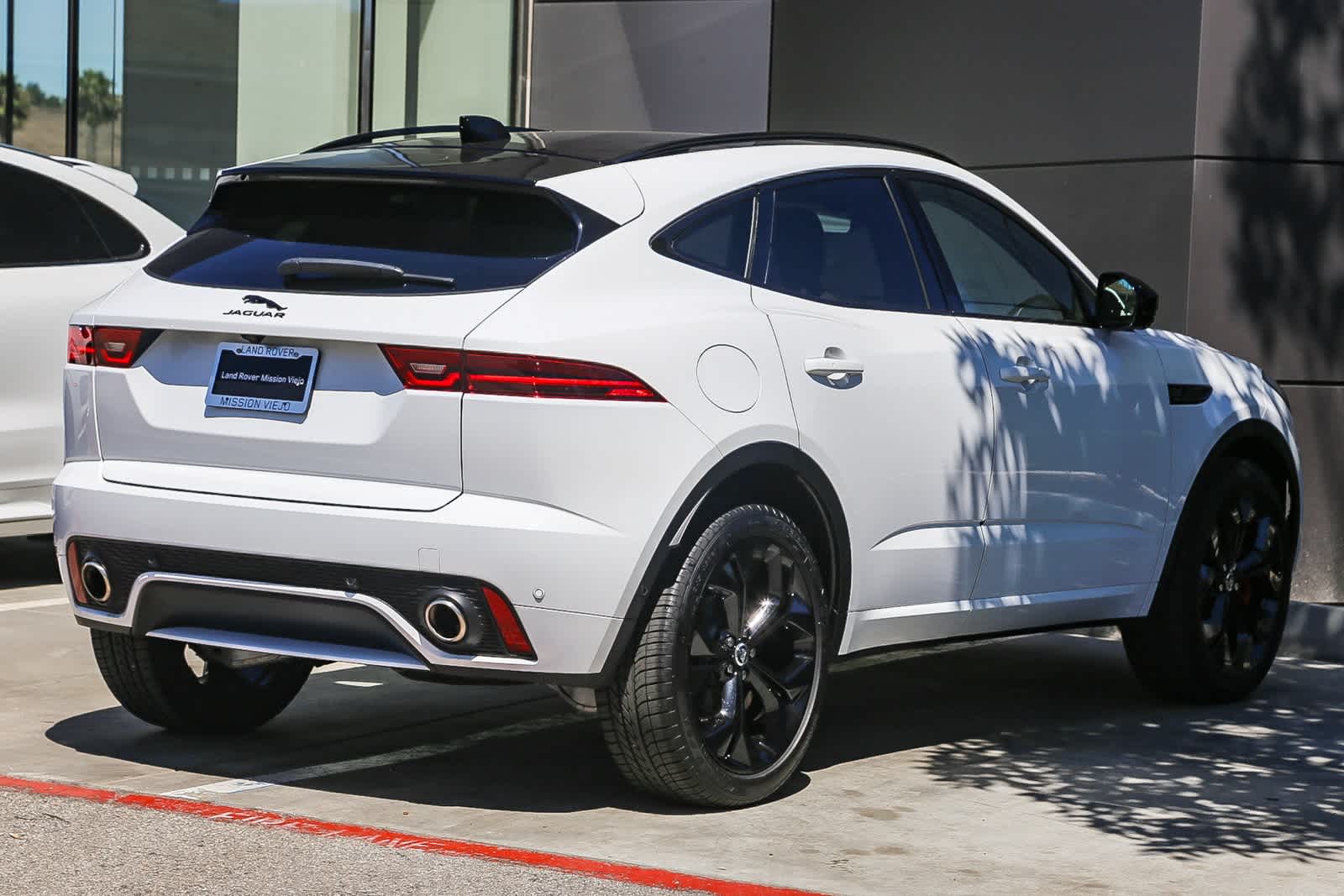 2024 Jaguar E-PACE R-Dynamic SE photo 2
