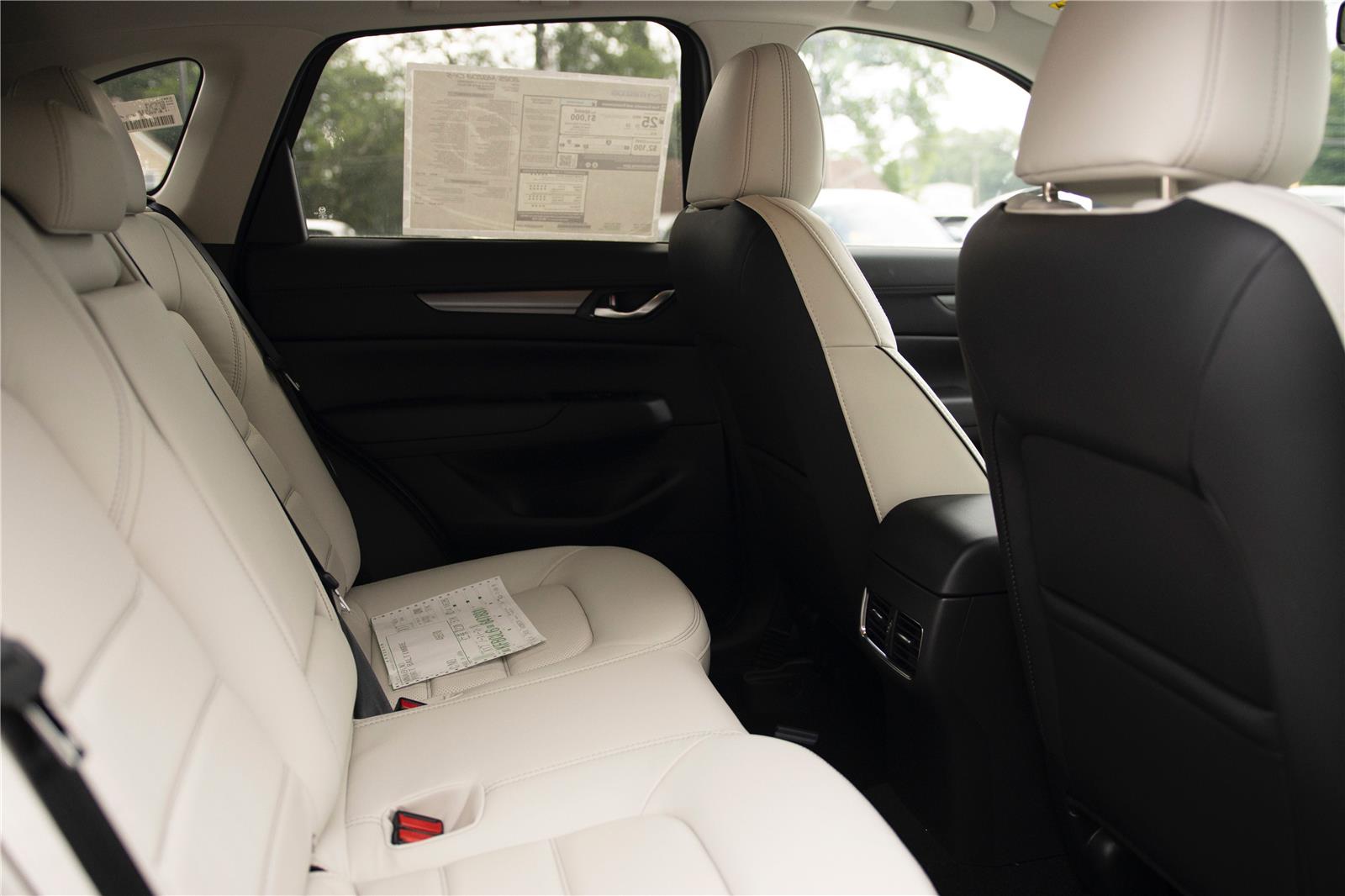 2025 Mazda CX-5 2.5 S Preferred photo 22