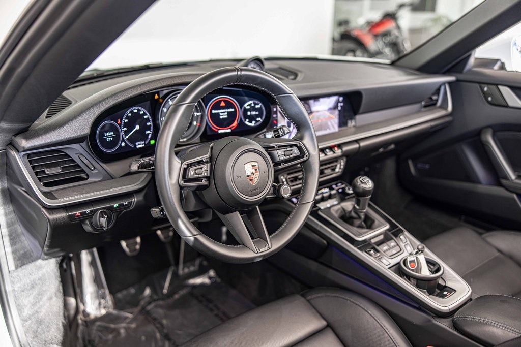 2022 PORSCHE 911 - Image 19